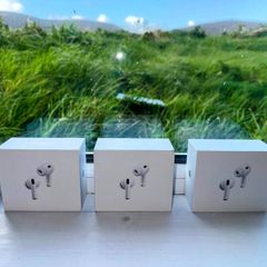 Apple Airpods Pro 3 NEW