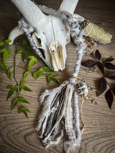 Dreadwraps / Hairwraps Fantasy White Grey Hairwrap Dreadwrap with a Pyrography Bead Antler and Trinkets Cosplay