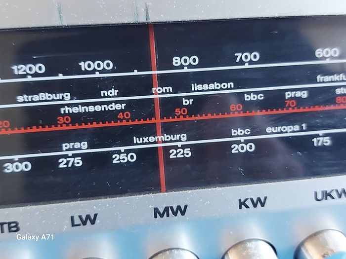 Telefunken Cavatine 201, Mw, Lw Radio plus Tape Deck, German Model in German Language, Powers on and off
