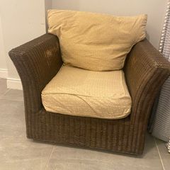 Arm chair
