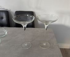 2 glasses