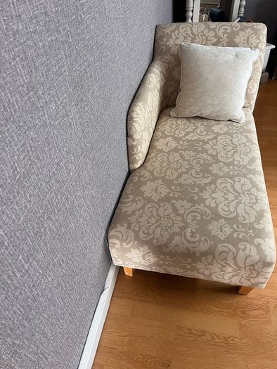 Chaise longue