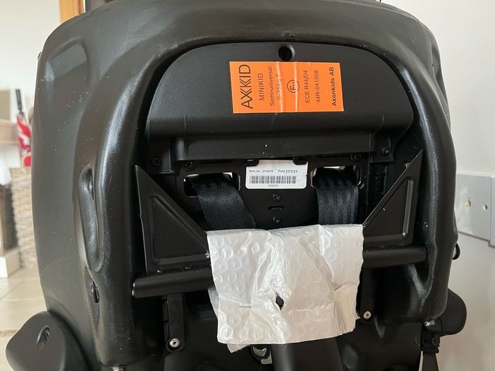 Axkid Minikid extended rear facing car seats x2