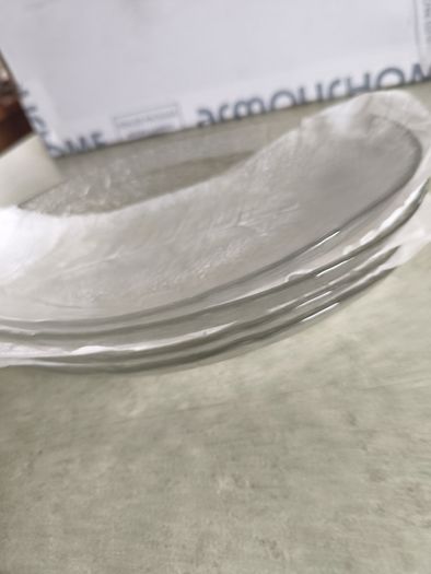 SET OF 4 Arcoroc ASPEN LEAF Oval Serving Dish 8 x 5 - Excellent Vintage Condition