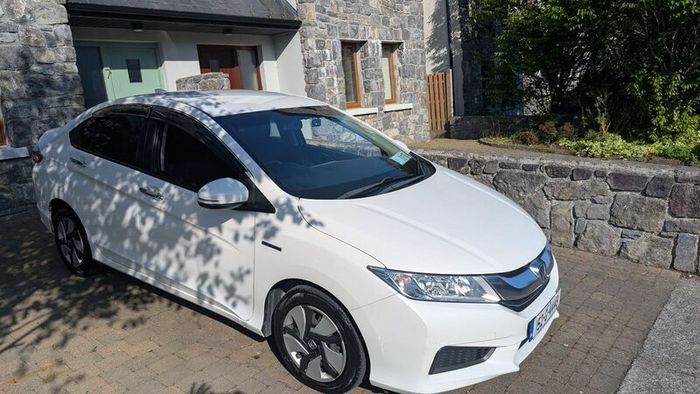 2015 Honda Grace Hybrid Automatic Petrol  Fresh N