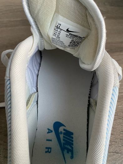 Nike Air Odyssey Trainers size 10