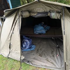 Trakker Tempest 100 bivvy with skullcap