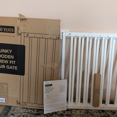 Wooden screw fit stair gate