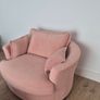 Pink swivel chair Image 3