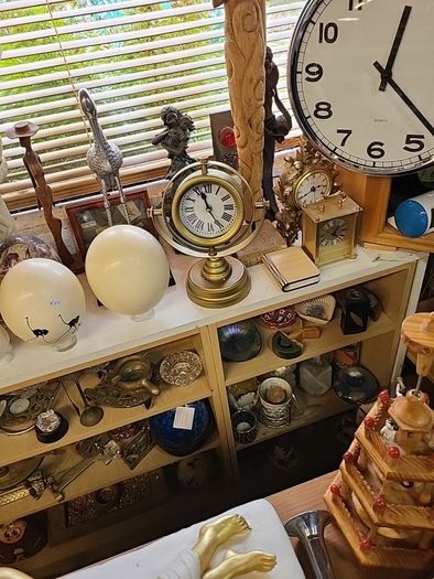 Clock picture frame