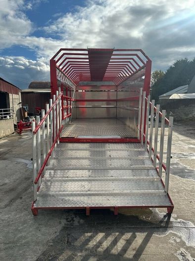 Cattle trailer