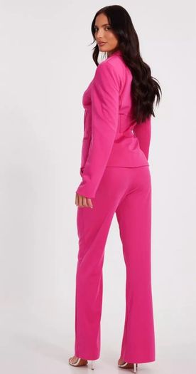 Brand new with tags beautiful Pink Quiz ladies trouser suit size 16