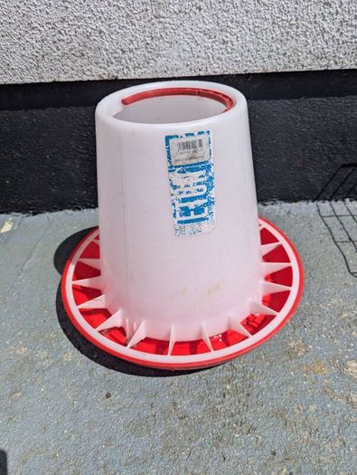 Large 6kg chicken feeder