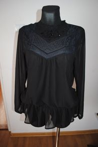 Stunning black lace embroidered blouse Select size UK12 EU40 Postage included