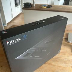 Wacom Intuos 4 - Professional Pen Tablet