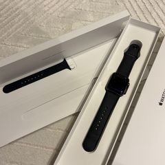 Apple Watch Series 3 GPS | 38mm | Silver Aluminium Case with Sport Ban