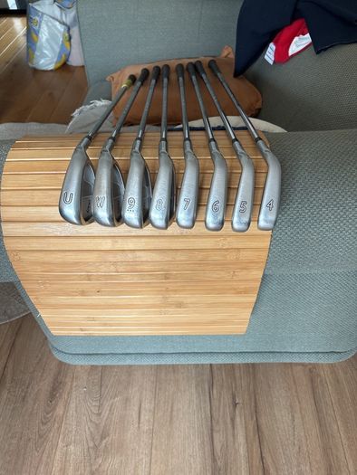 Ping i200 irons red dot