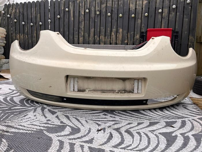 2008 Volkswagen Beetle, rear wing, bumper + 215/60/R16, 5x112 passat wheel