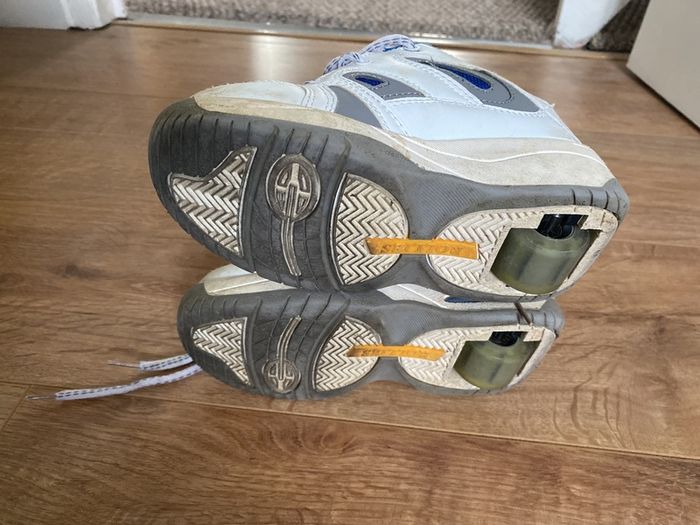 roller shoes/ Rollies