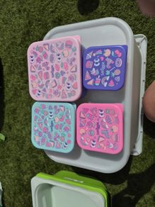 Smiggle lunch box set