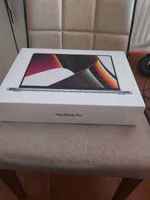 Macbook Pro empty box
