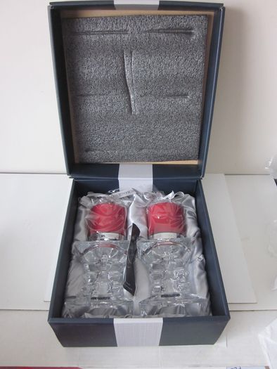 Newgrange Living Zorro Pillar Candleholders (11cm) +Red Candles New