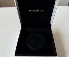 Pandora jewellery box, in perfect condition