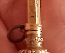 9 ct  gold pencil