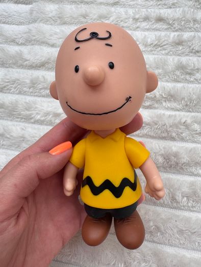 Fandom Box Classic Charlie Brown approx. 15 cm. Used Please see photos