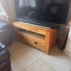 tv unit and book shelves