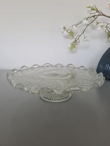 VINTAGE Cake Stand in clear glass with a glass pedestal base.