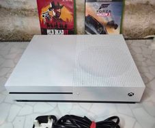 Microsoft Xbox One S 500GB 4k Gaming Console White great cond fast ship VGC Game