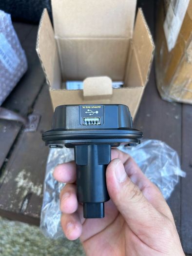 Battery Adapter Converter for DEWALT 18V Tools 20V Max Lithium Ion Battery Power Bank Function USB