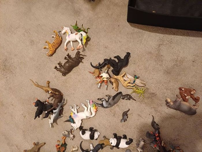 schleich animals figurines toys multiple items x 78