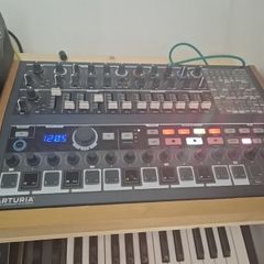 Arturia Minibrute 2S
