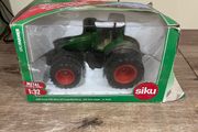 Model Fendt Tractor 1/32