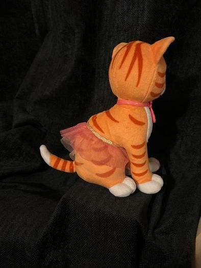 cat  Mattel Barbie
