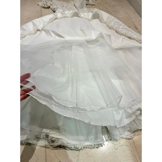 Wedding Dress UK Size 12 Jasmine Bridal Vintage Full satin skirt in cathedral length train COLLECTION DUBLIN 18