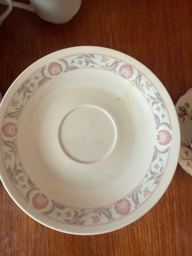 Vintage Crown Dynasty Dinner Set