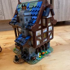 Lego Icons Medieval Blacksmith 21325