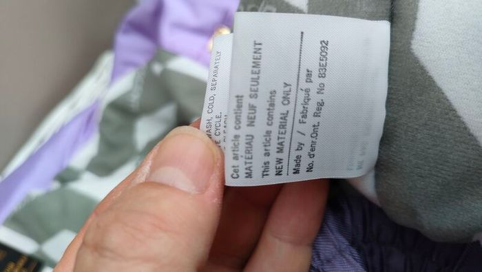 Vintage Descente 1980s ski jacket Official supplier of the Suisse ski team This is a rare and unique piece The quality and finish on the jacket is extremely high  It's in mint condition for its age Size medium