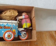 Tin Toy Ice Cream Man