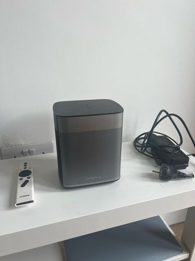 Xgimi halo projector