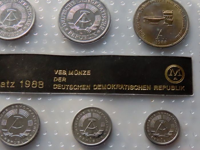 Rare East Germany DDR 1988 UNC Mint Coins set & Struck medal