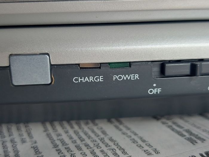 5 Portable DVD Players, all working, but no charges for them, all in very good condition