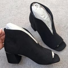 Stunning Black Brand New Never worn UK7 (EUR41) (Wide Fit) Hardware Shoe Boots From Next