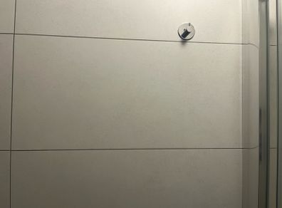 free bathroom tiles