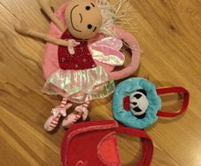 Girls toy/ dress up handbags.