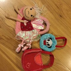 Girls toy/ dress up handbags.