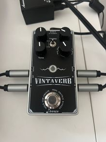 Donner Vintaverb Pedal